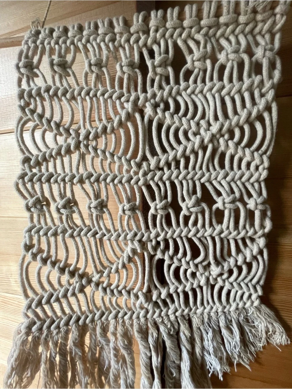 Boho Cream Macramé Wall Tapestry – Neutral Fiber Hanging